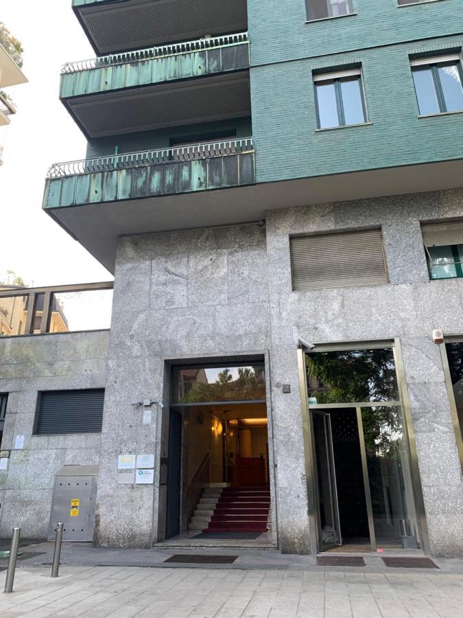 Monolocale Con Vista Su Milano Apartment Exterior photo